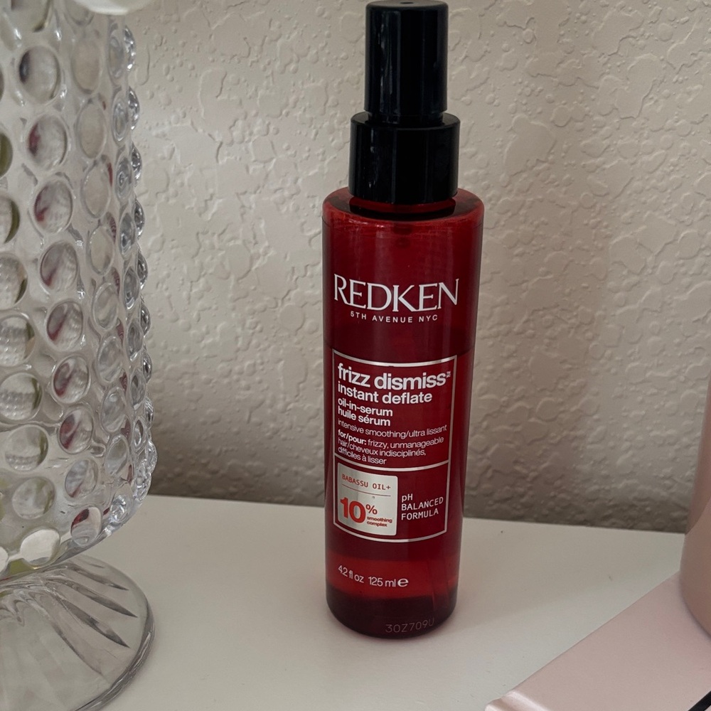 Redken Frizz Dismiss Instant Deflate Oil-Serum